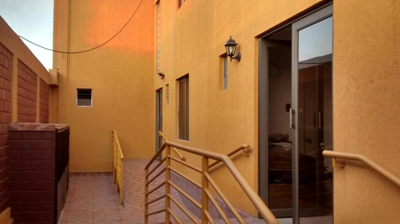 Casa Huespedes Angoba Hotel อารีกา ภายนอก รูปภาพ