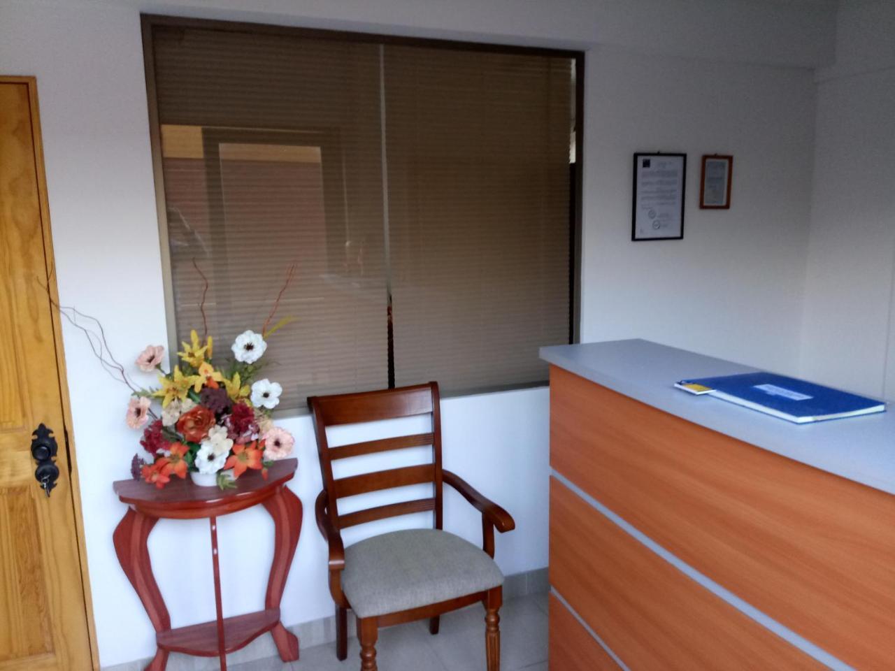 Casa Huespedes Angoba Hotel อารีกา ภายนอก รูปภาพ